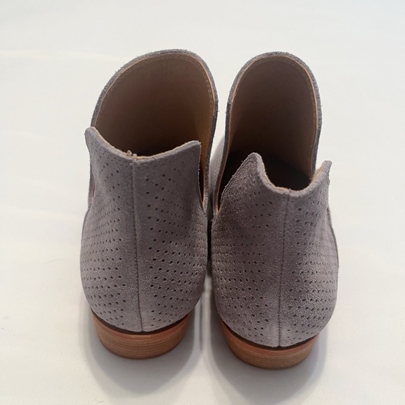 Lucky Brand Gray Suede Booties, Size 7.5 - Picture 6 of 10